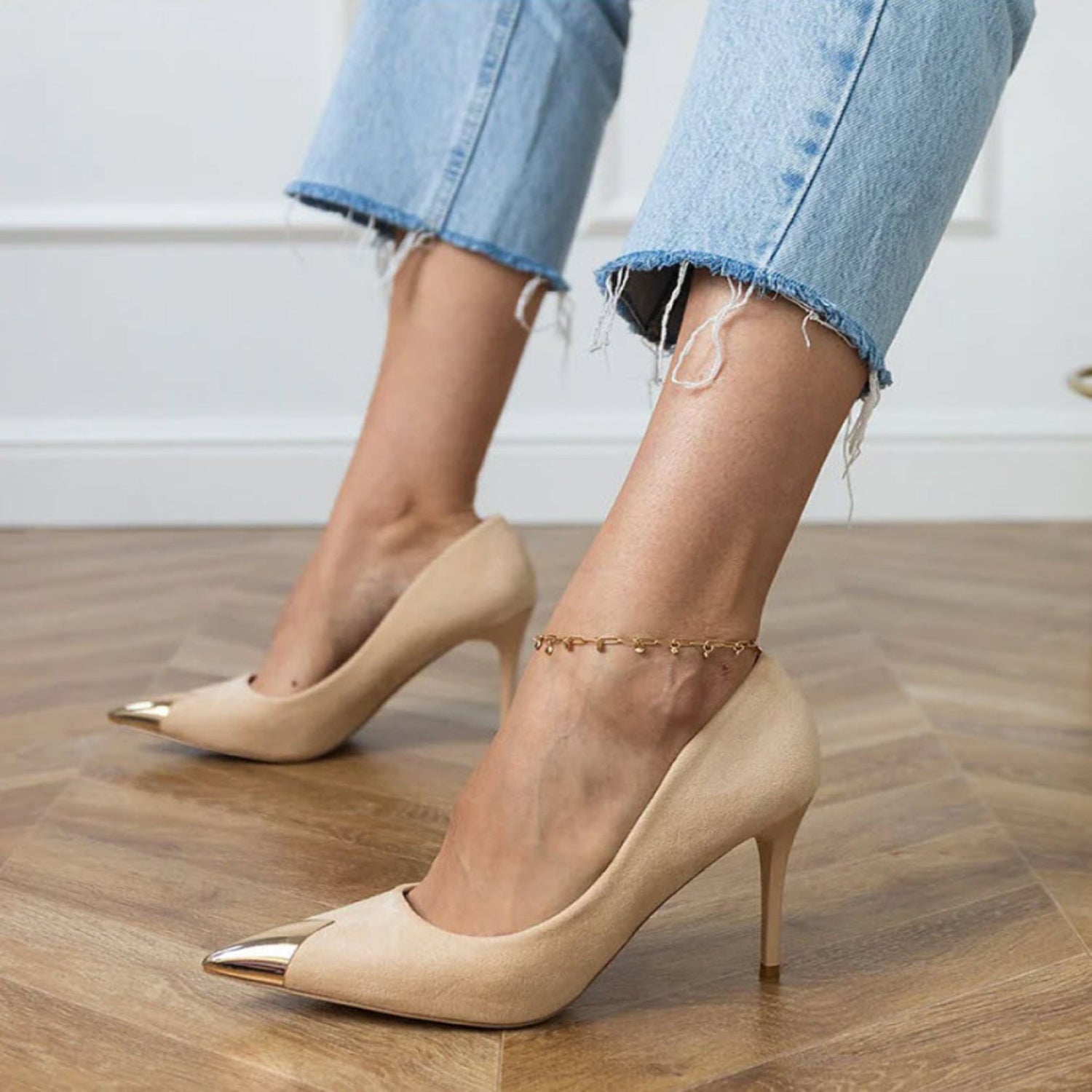 Heels & Pumps