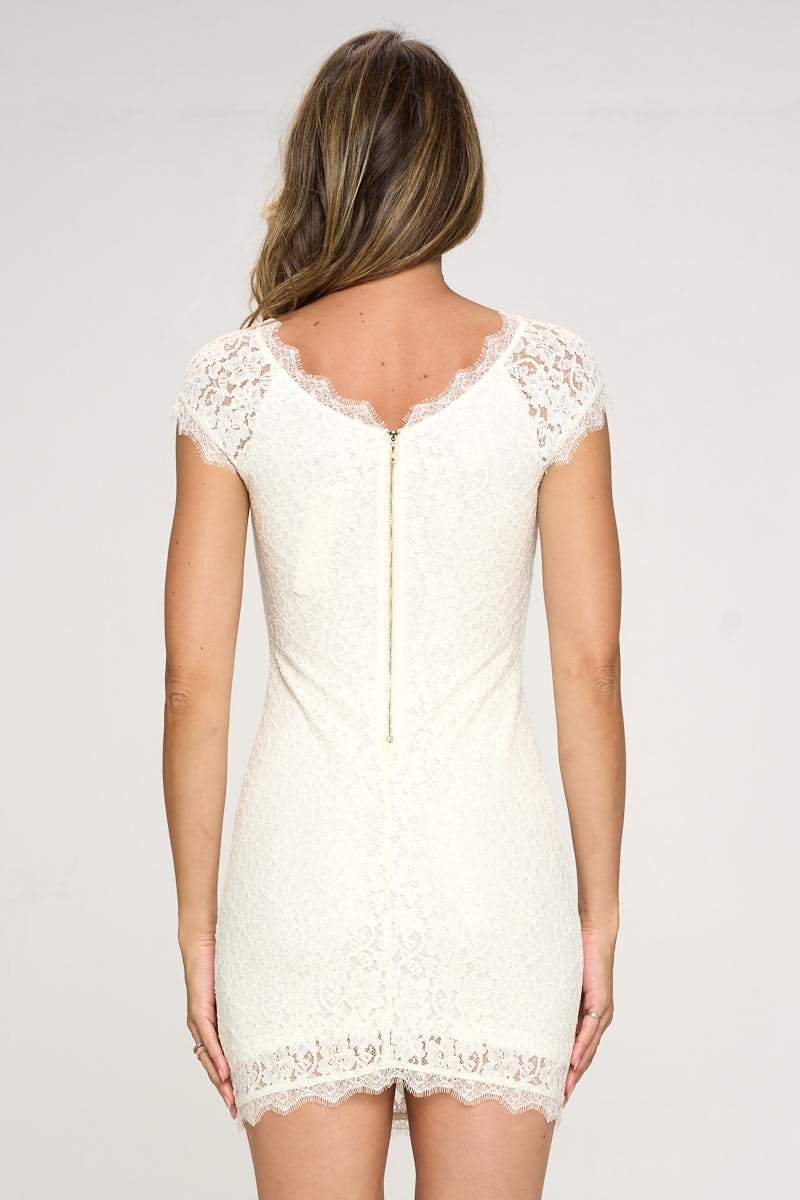 Elegant Cap Sleeve Lace Bodycon Dress with Scalloped Hem