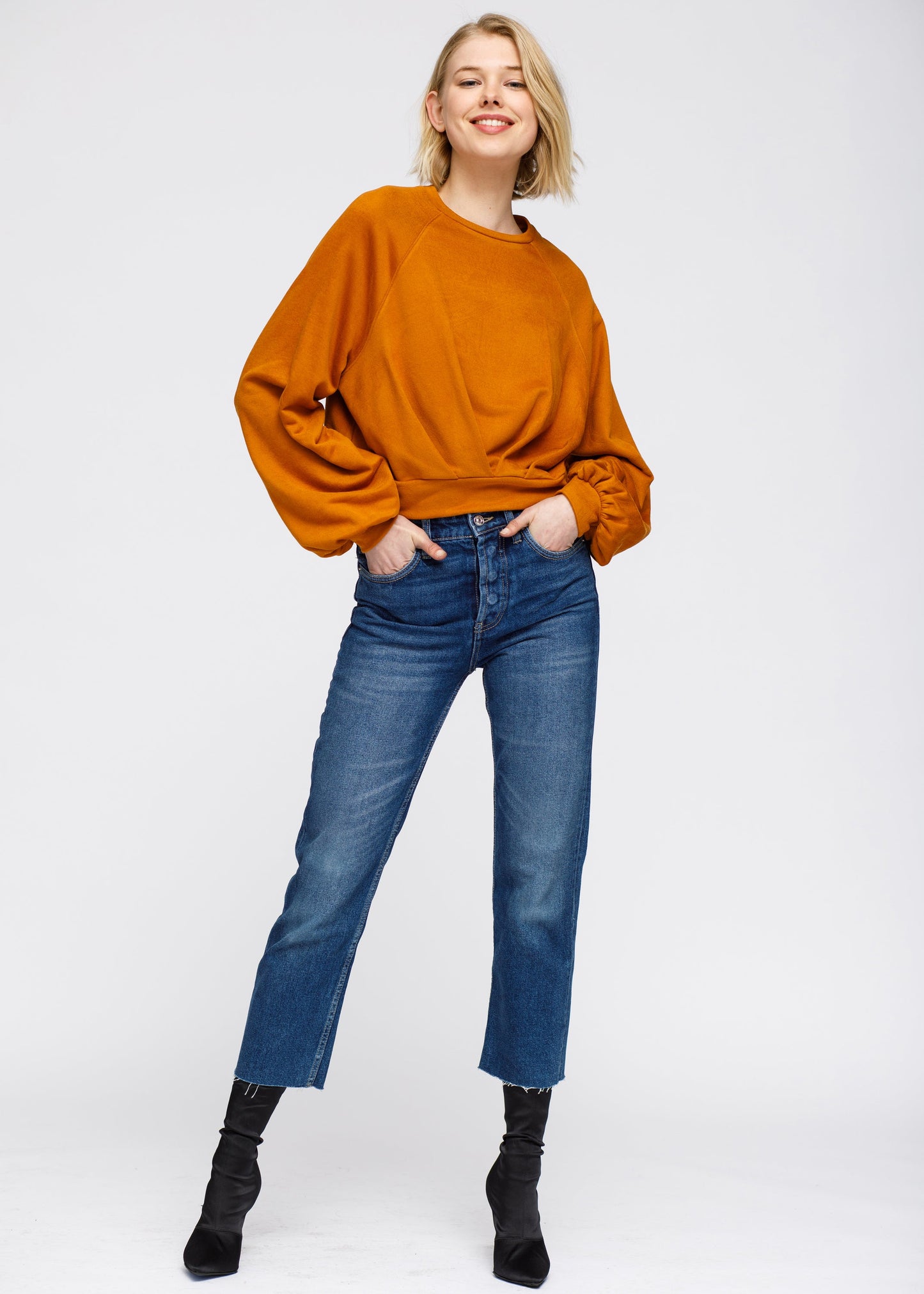 Women's Crewneck Ruched Sleeve Sweatshirt Top