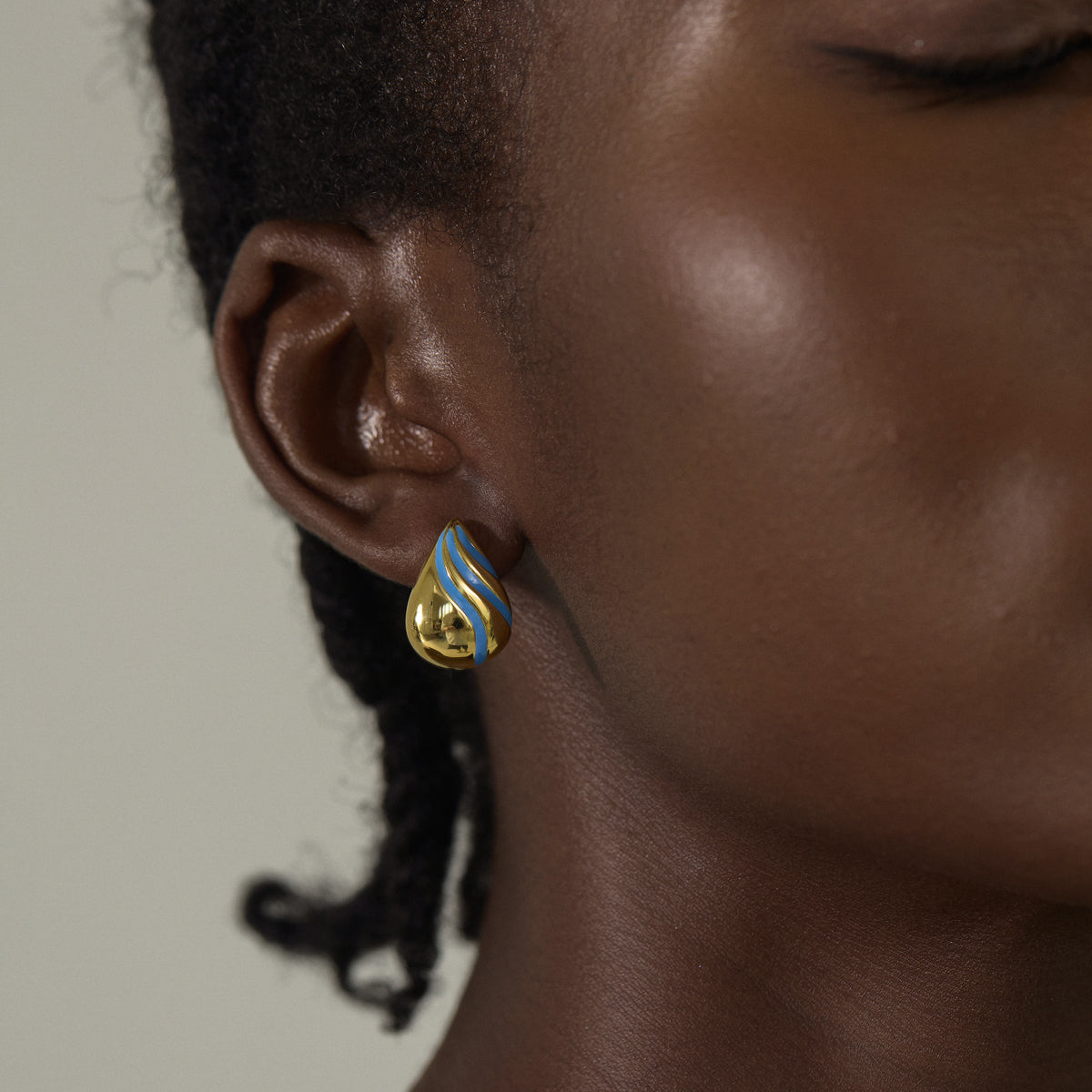 Fine Jewelry For Professional Women Sophisticated 999 Pure Silver Office Golden Irregular Waterdrop Electroforming Lightweight Statement Stud Earrings