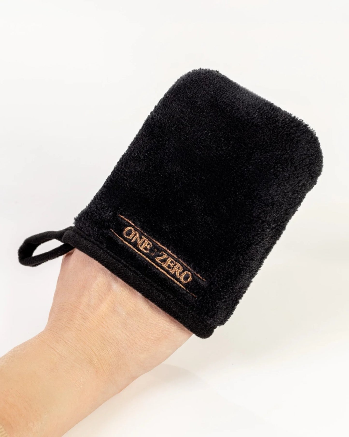 Make-Up Removal Glove – Gentle, Reusable, Effective